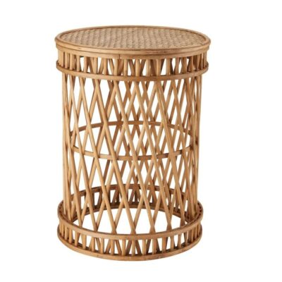 Pīts koka galdiņš